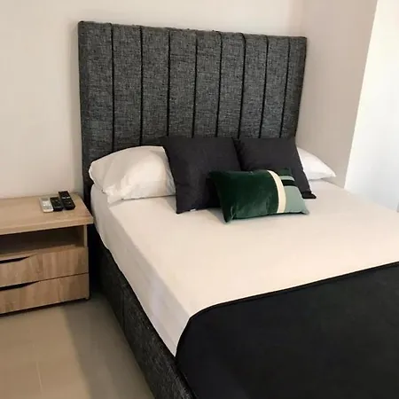 Lujoso Y Encantador Apartamento En Apartamento
