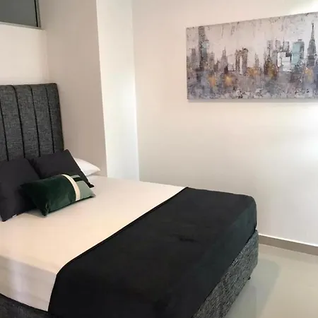 Lujoso Y Encantador Apartamento En Apartamento *