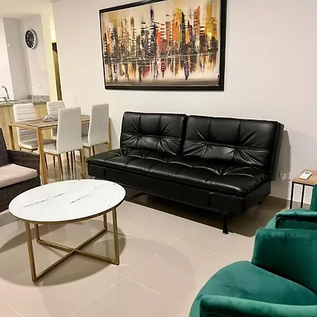 Lujoso Y Encantador Apartamento En *