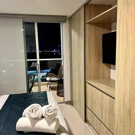 Lujoso Y Encantador Apartamento En Apartamento *